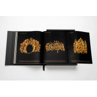 GOLD: THE IMPOSSIBLE COLLECTION ASSOULINE